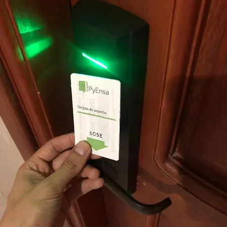 Apartahotel Pyensa